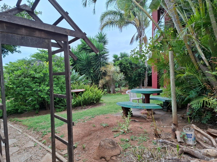 4 Bedroom Property for Sale in Wavecrest Eastern Cape